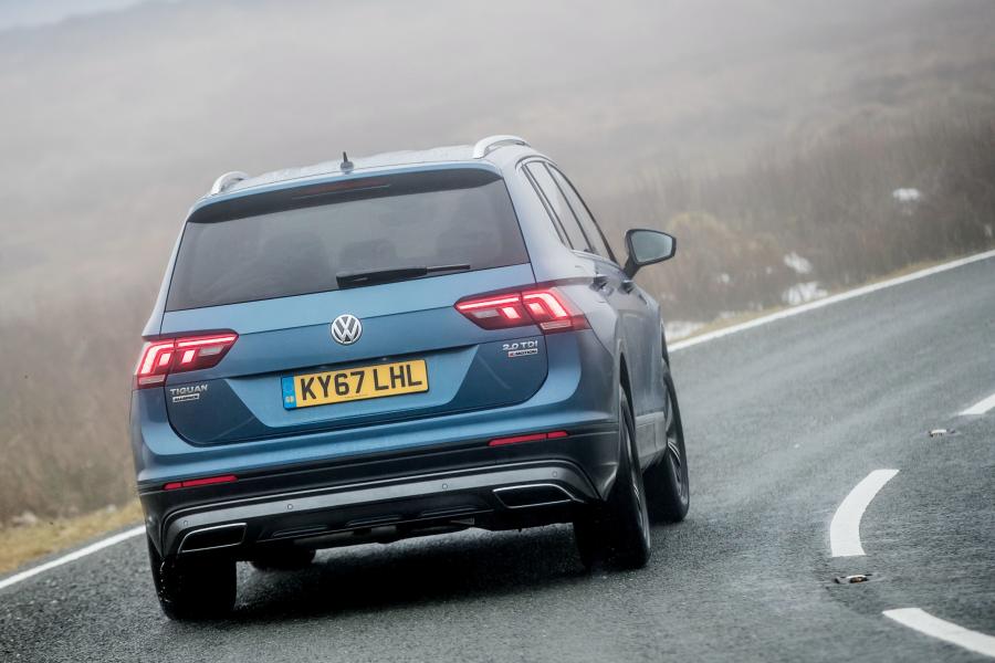  Volkswagen Tiguan Allspace 2018 года  (UK) (фото 14 из 40)